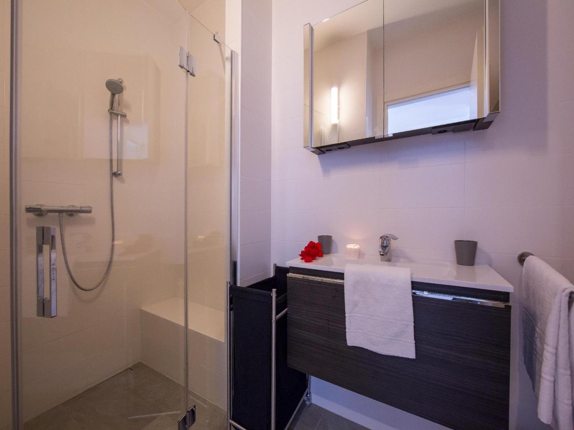 Casa Laura Apt 3 เมนาจโจ ภายนอก รูปภาพ